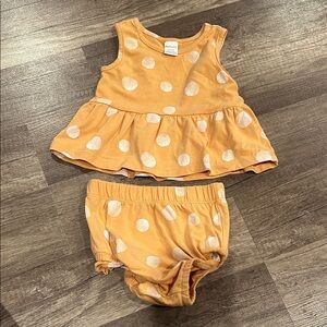 PL: Baby Orange Polka Dot Set